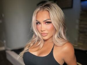 Jenn Harley Bio
