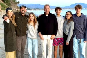 kevincostner 1733199302 3514652943355972039 489562384
