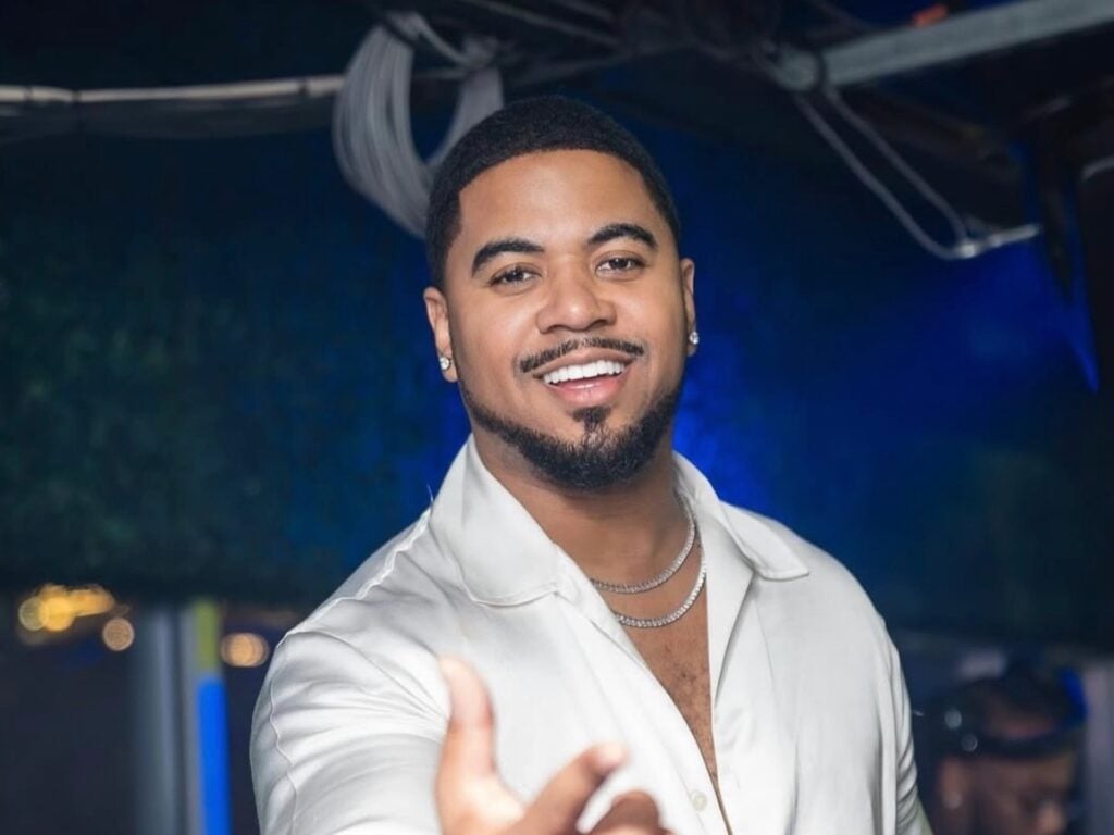 Julian Horton Bio
